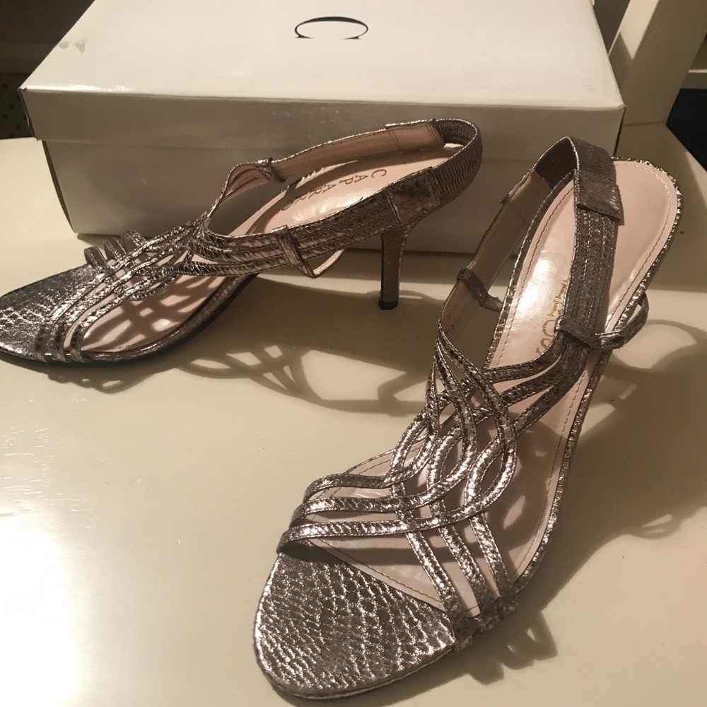 Caparros Metallic Gold Strappy Heeled Sandals,heel Small Scatch Barely Can See - Picture 2 of 5